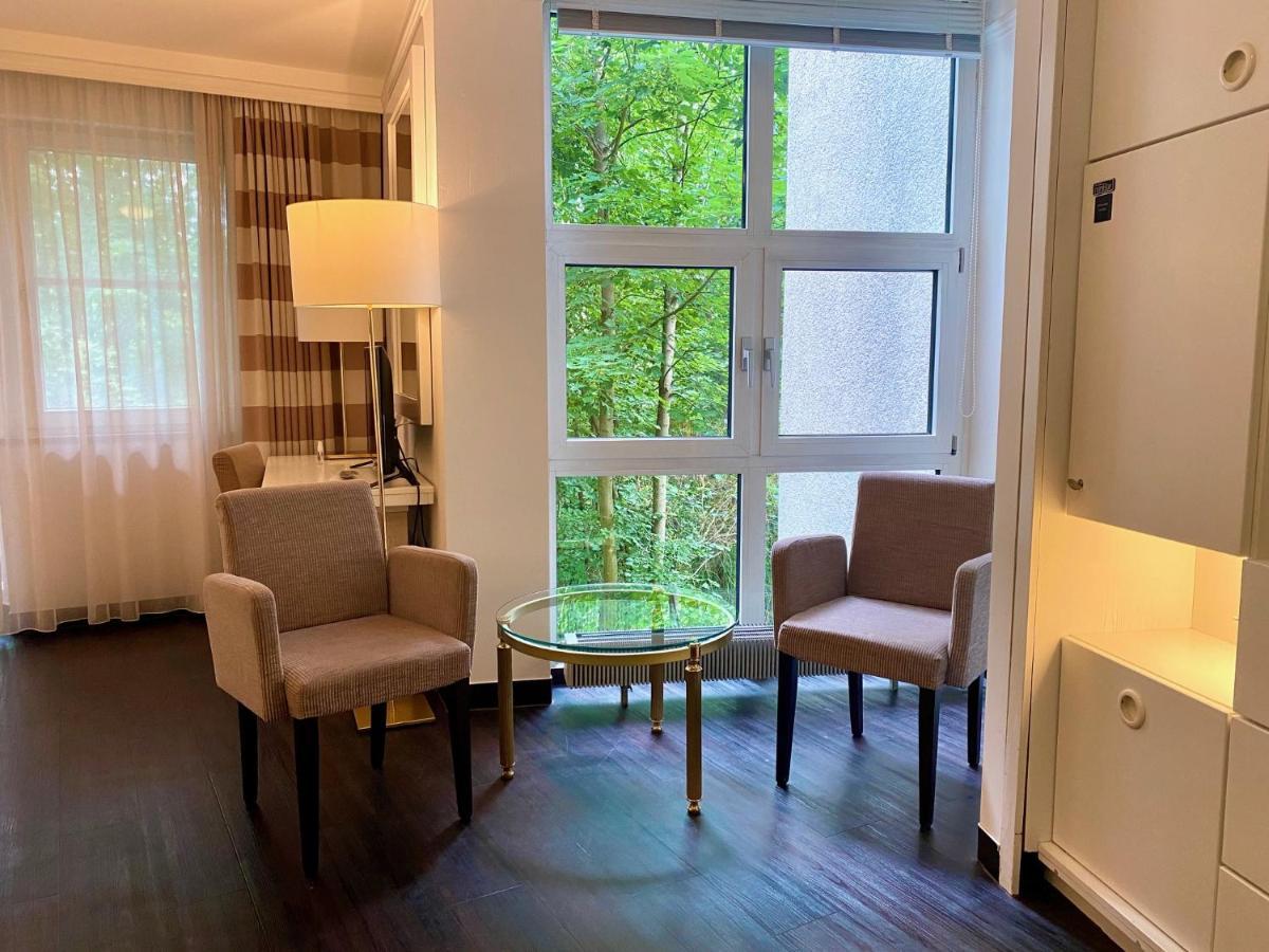 Relexa Waldhotel Schatten Stuttgart Ngoại thất bức ảnh