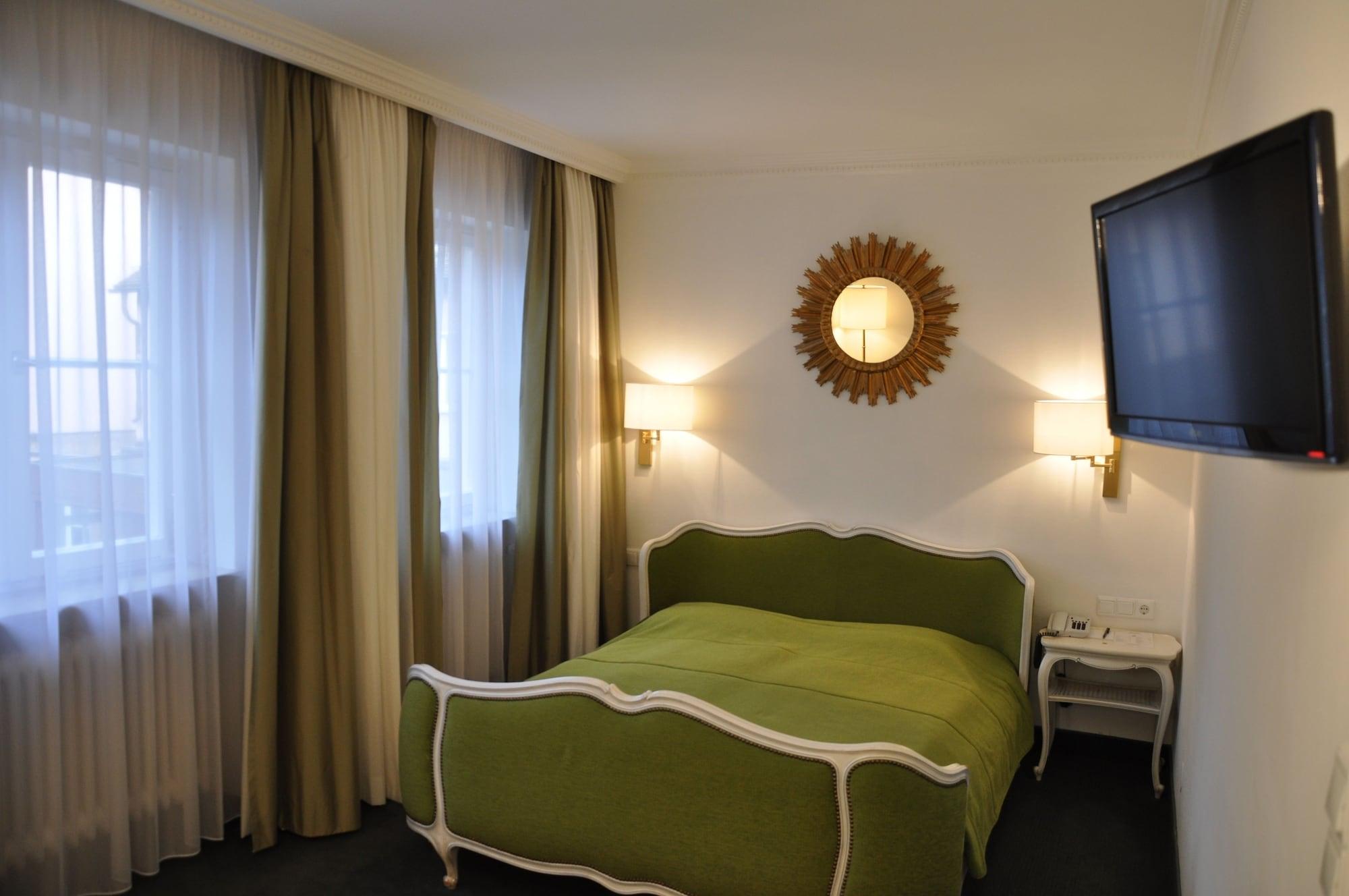 Relexa Waldhotel Schatten Stuttgart Ngoại thất bức ảnh