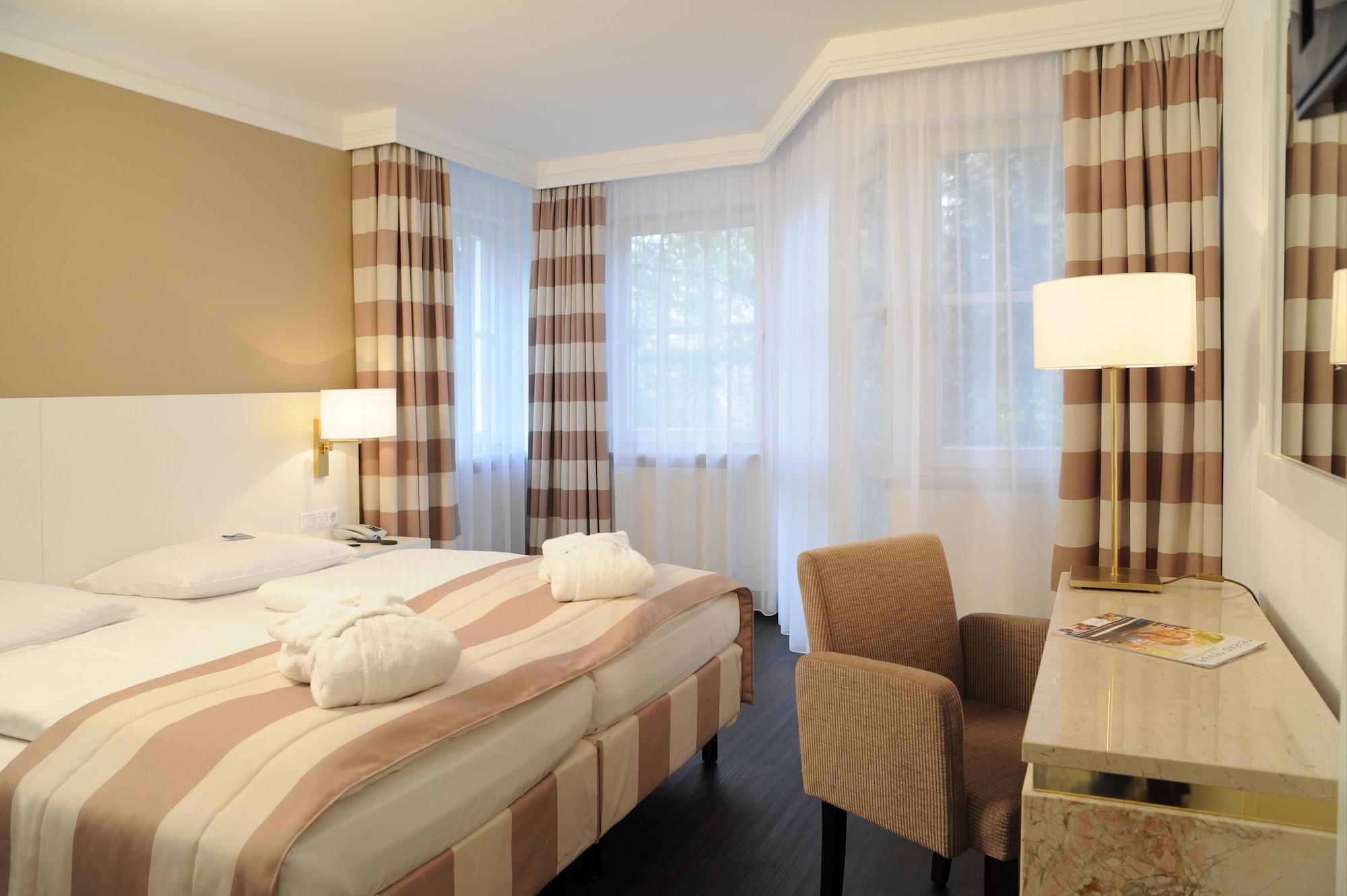 Relexa Waldhotel Schatten Stuttgart Ngoại thất bức ảnh