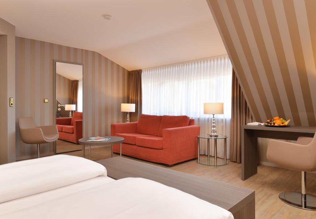 Relexa Waldhotel Schatten Stuttgart Ngoại thất bức ảnh
